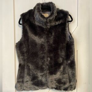 Banana republic dark grey/green faux fur high neck vest - Medium